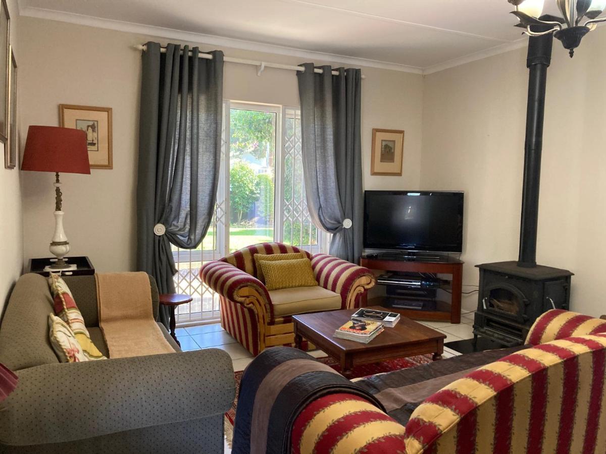 Brown Jug Guest House Hermanus Exterior foto